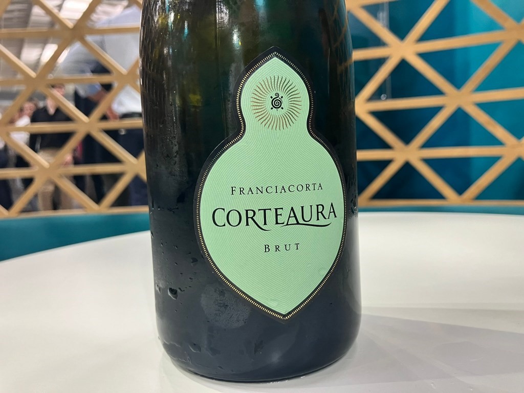 Franciacorta bottle, Corte Aura